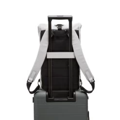 Horizn Studios SoFo Rolltop Backpack - Light Quartz Grey -Ausgewählte Reisespeichergeschäfte 1048233 4260663841402 SoFo Rolltop Light Quartz Grey TrolleyBack 1920x1920