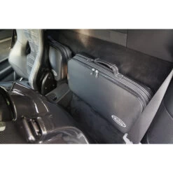 Ferrari F8 Tributo - 2-tlg. Kofferset Rückbank - Silbergraue Naht/Futter Schwarz