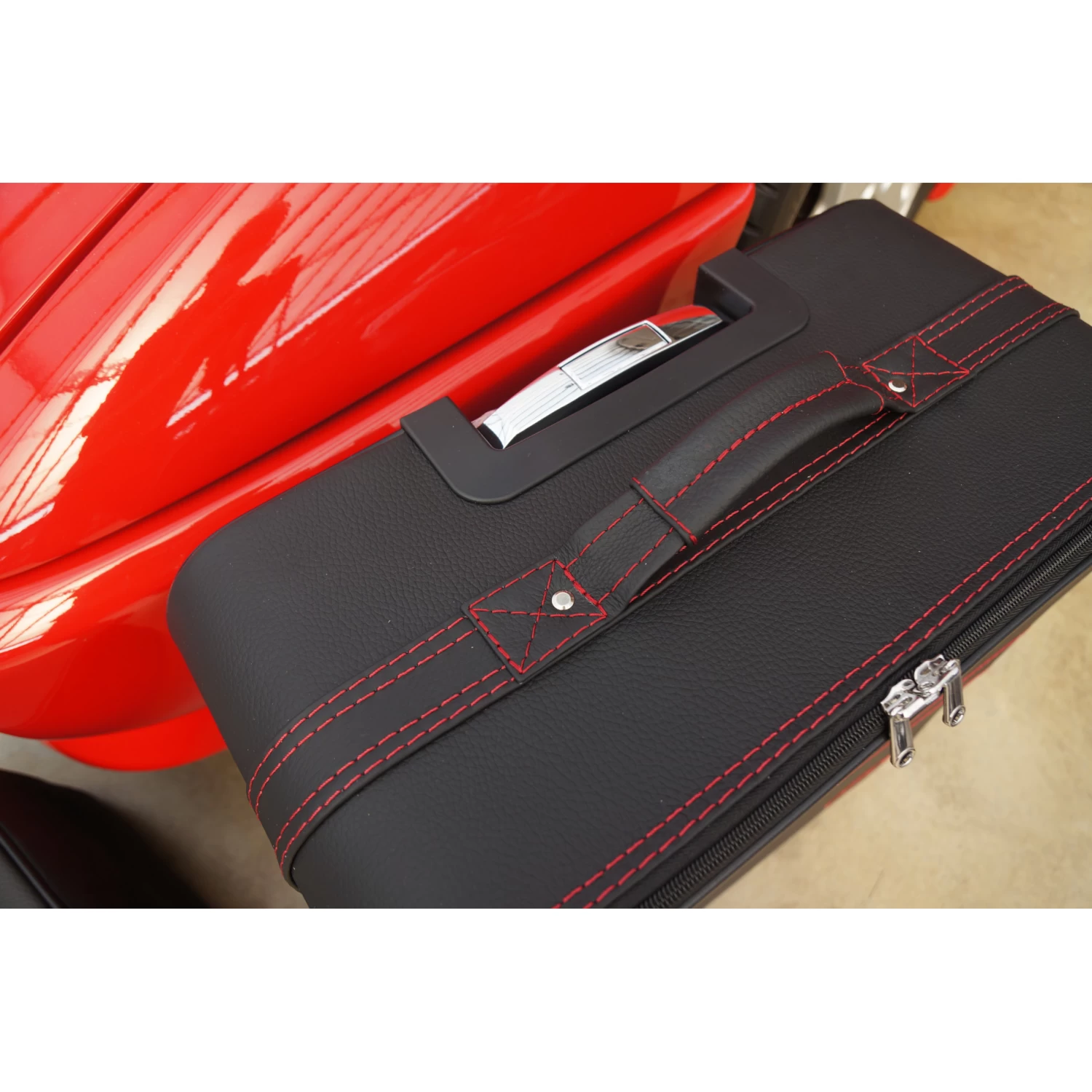 Ferrari 348 + 355 - 2-tlg. Kofferset Kofferraum 3 Ferrari 348 + 355 - 2-tlg. Kofferset Kofferraum – Bild 3