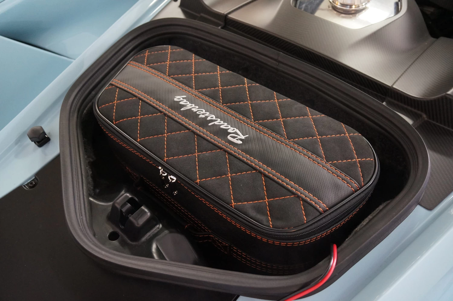 Ford GT (EU-Version) - 1-tlg. Koffer Kofferraum 4 Ford GT (EU-Version) - 1-tlg. Koffer Kofferraum – Bild 4