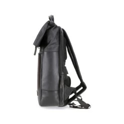 JOST STOCKHOLM Kurierrucksack - Schwarz 10 JOST STOCKHOLM Kurierrucksack - Schwarz -Ausgewählte Reisespeichergeschäfte 1051436 4697001 Stockholm 3