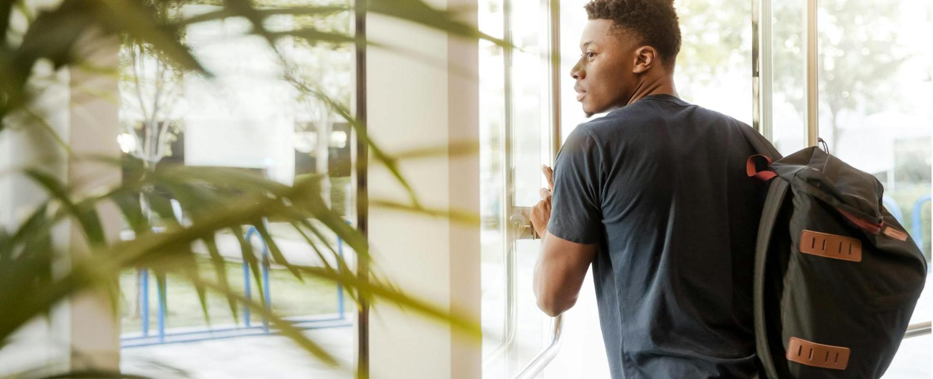 Ausgewählte Reisespeichergeschäfte -Ausgewählte Reisespeichergeschäfte pexels linkedin 1251861